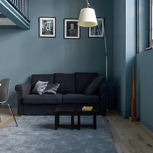 https://monviso-design-loft-rr.it-lombardy.com