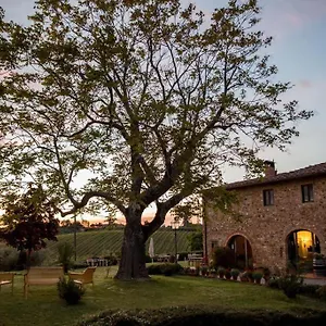 https://agriturismo-macinello.it-tuscanyhotel.com