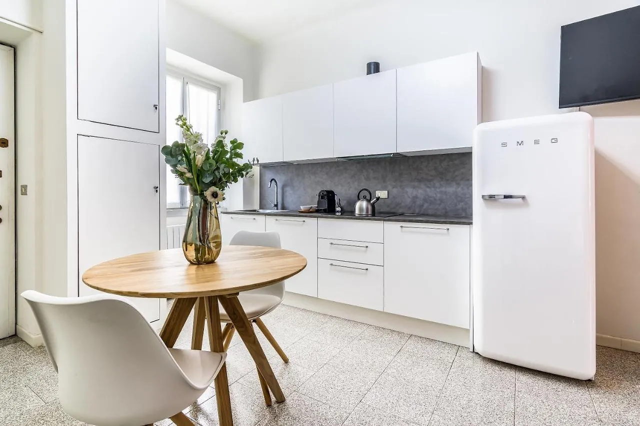Beplace Apartments In Porta Garibaldi Milan